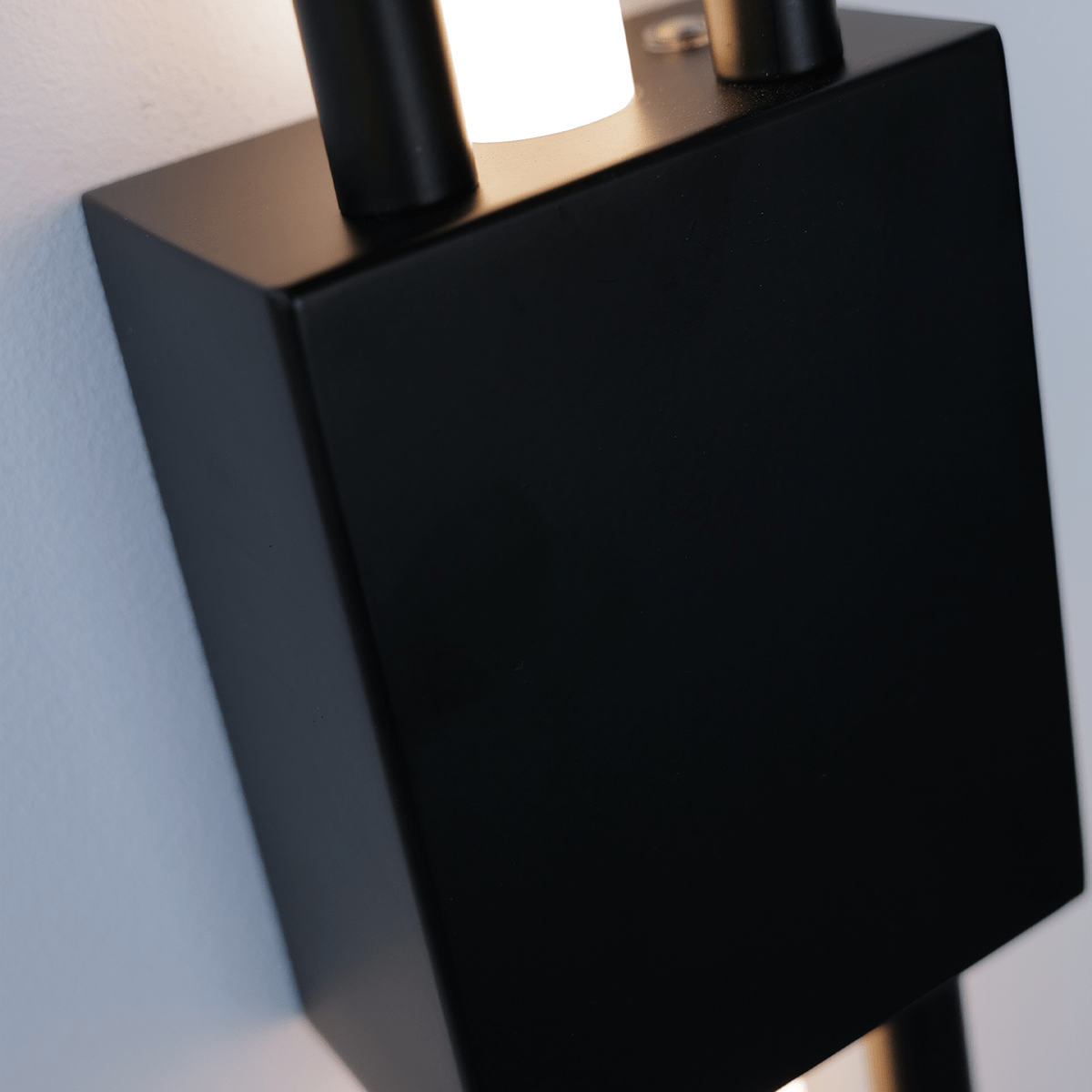 Glitch • Black • Hard - Wired • 2 Pack - 0 - Haus of Interiors