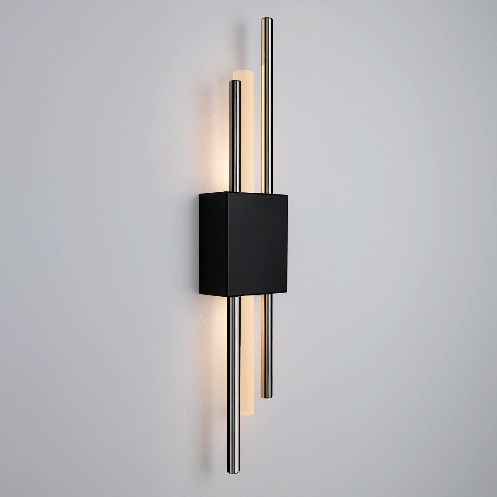 Glitch • Black & Silver • Battery • 2 Pack - 0 - Haus of Interiors