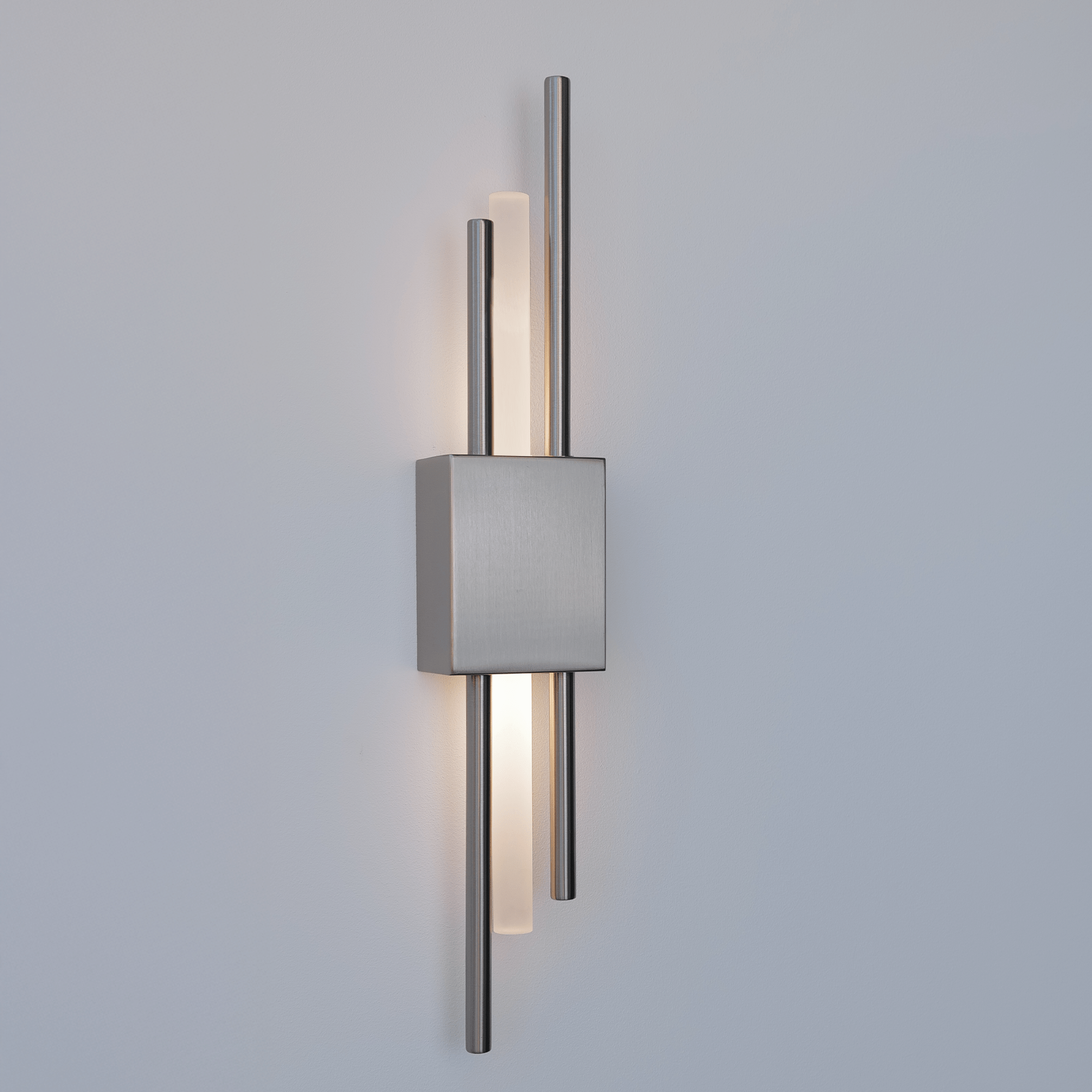 Glitch • Silver • Hard - Wired • 2 Pack - Haus of Interiors